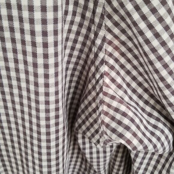 Banana Republic brown/tan shirt. Size XL. 100% cotton. - Picture 3 of 5